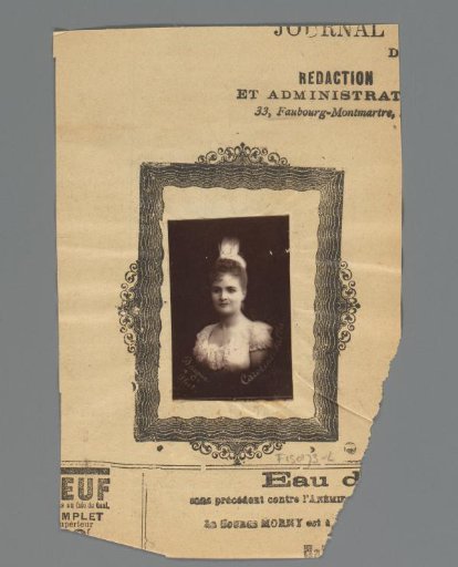 Portrait of Caroline Salla