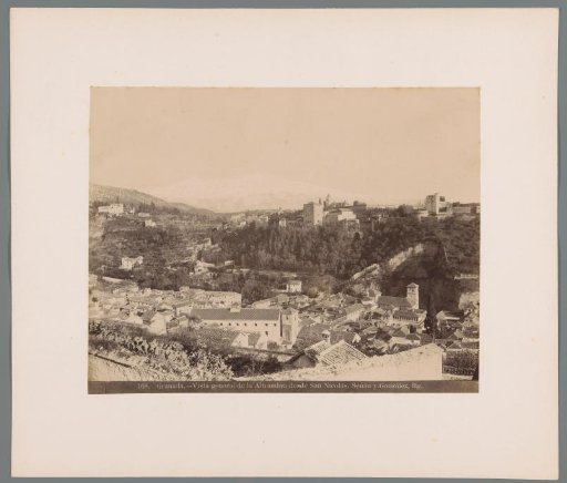 View of the Alhambra from the Iglesia de San Nicolás