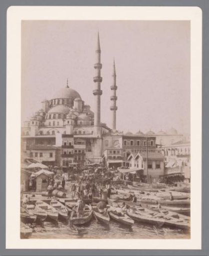 View of the Yeni Cami at the Golden Horn