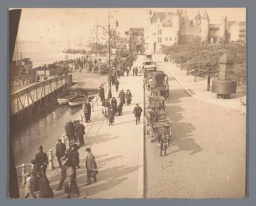 Pedestrians on the quay of Antwerp