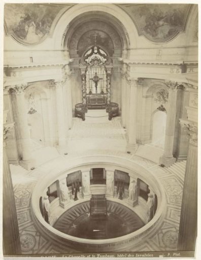Chapel and tomb of Napoleon in the Hôtel des Invalides, Paris