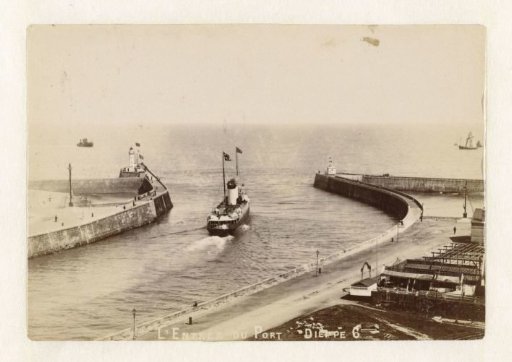 Steamship leaving the harbour of Dieppe