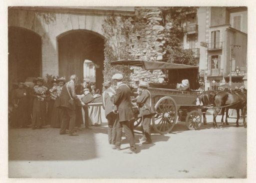 Transport of the sick in Lourdes