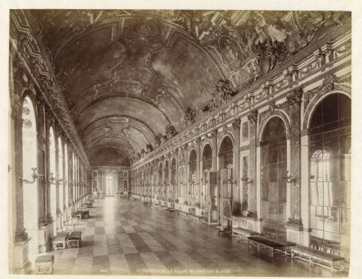 Hall of Mirrors in the Palace of Versailles