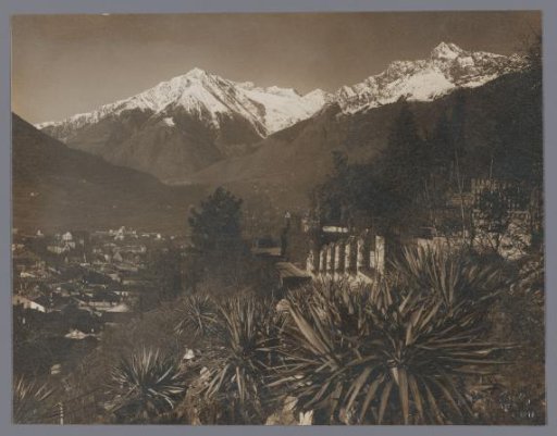View from the Passeggiata Tappeiner in Merano