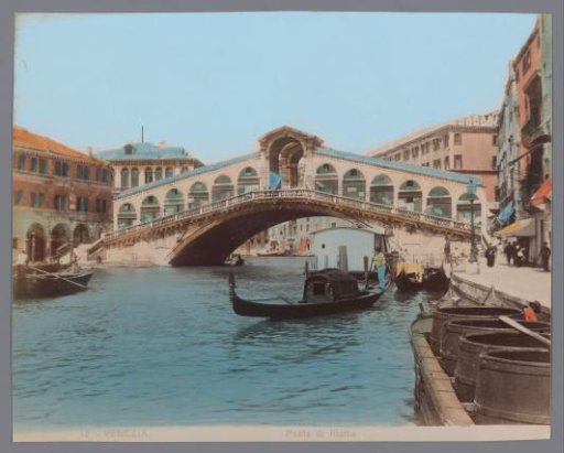 View of the Rialto Bridge in Venice
