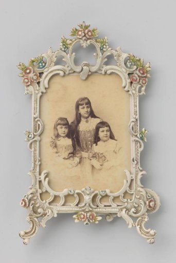 Portrait of three unknown girls