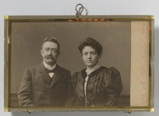 Portrait of an unknown man and woman