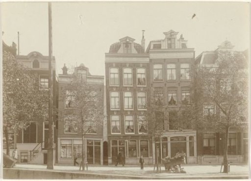 View of Prinsengracht 537-545; a haberdashery, a men's barber, and a warehouse