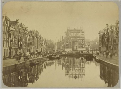 Decoration at the Nieuwmarkt/Kloveniersburgwal for the Reception of William III and Emma in Amsterdam