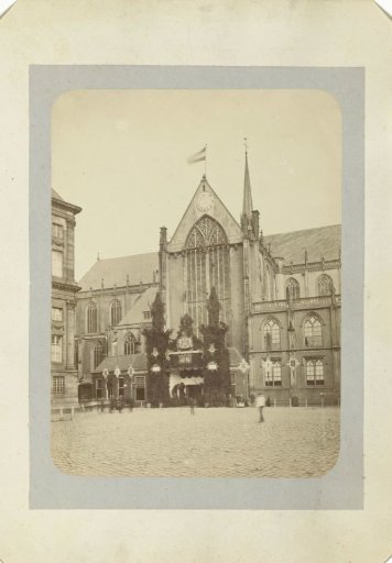 Decoration on the exterior of the New Church at the reception of Willem III and Emma in Amsterdam