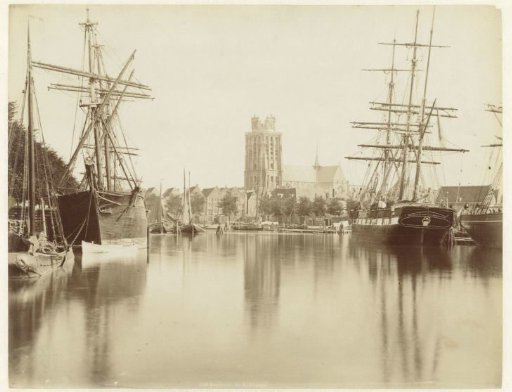 Ships in the Kalkhaven of Dordrecht