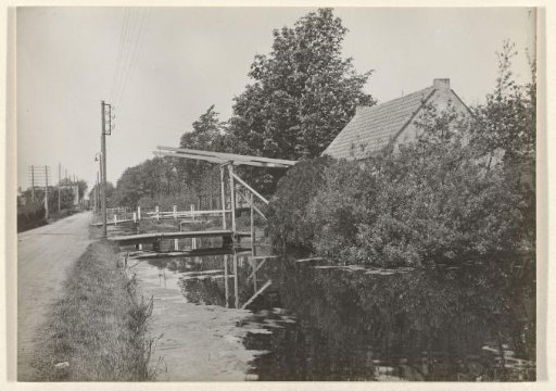 House alongside a Ditch in Rijnsaterwoude