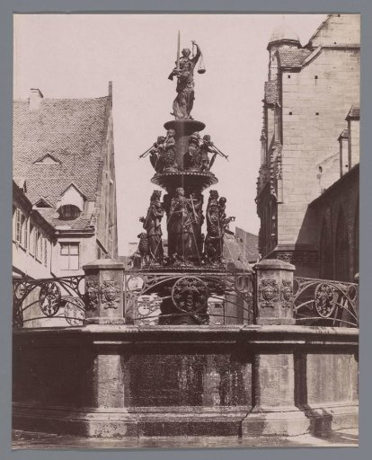 Tugendbrunnen in Nuremberg