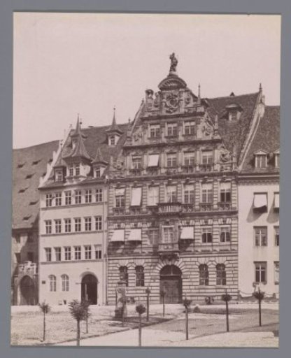 Façade of the Pellerhaus in Nuremberg