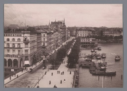 View of the harbour of Hamburg