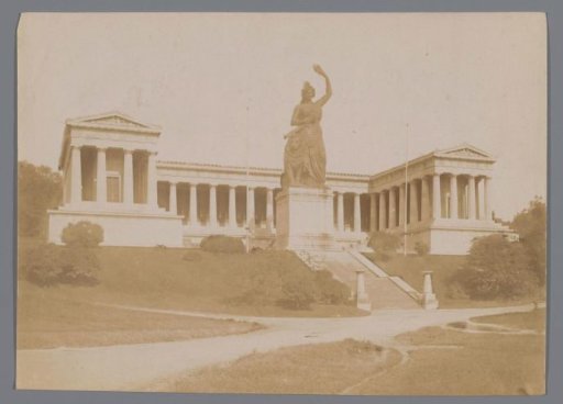 Ruhmeshalle in Munich with statue of Bavaria