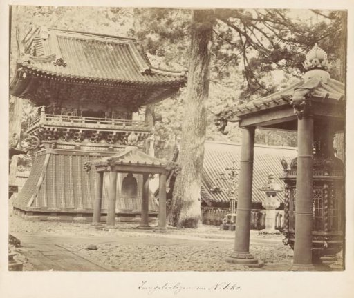 View of Nikkō Tōshō-gū near Nikko, right a Dutch stone lantern