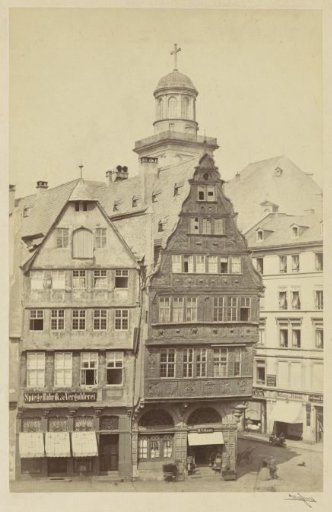 Haus Frauenstein and the Salzhaus in Frankfurt am Main