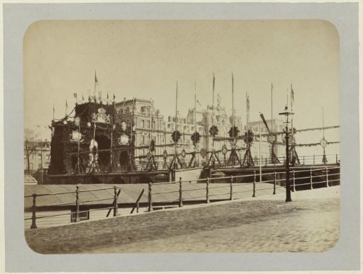 Decoration at the Hogesluis for the reception of William III and Emma in Amsterdam