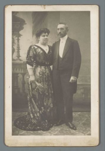 Double portrait of a couple