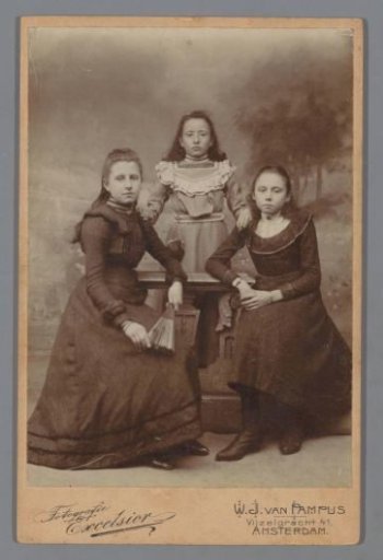 Portrait of three unknown women or girls