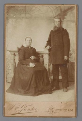 Portrait of an unknown man and woman