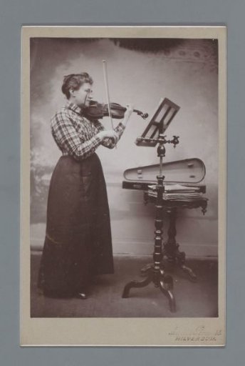 Portrait of a woman playing the violin