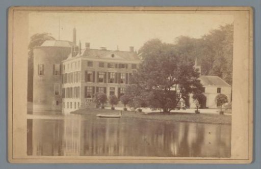 View of Rosendael Castle at Rozendaal
