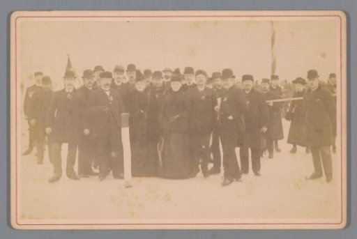 Group of men on the track of the Amsterdam Ice Club