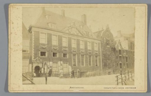 View of the Oudezijds Heerenlogement in Amsterdam