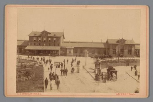 View of the Westerdok aid station at the Droogbak in Amsterdam