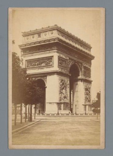 Arc de Triomphe in Paris
