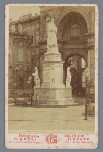 View of the monument to Leonardo da Vinci in Milan