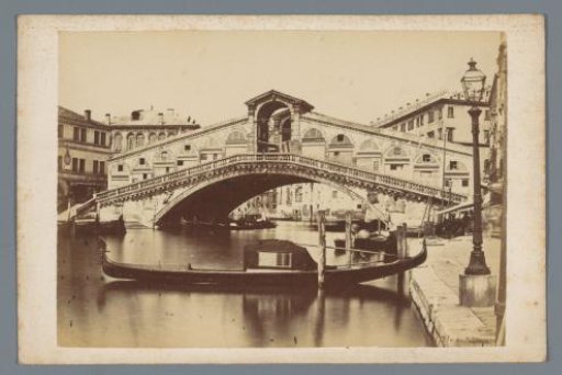 View of the Ponte Rialto in Venice