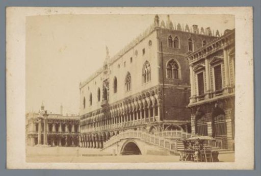 View of the Ponte della Paglia in Venice