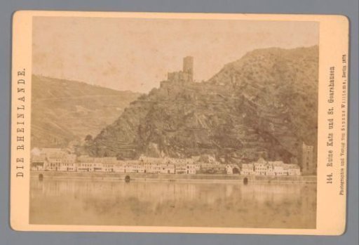 View of the ruins of Katz Castle and Sankt Goarshausen