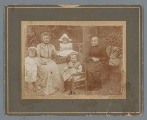 Group Portrait of Wilhelmina Gerarda Hoogendijk with Her Three Children and Grandmother in the Garden