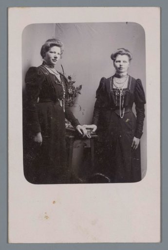 Portrait of (possibly) twin sisters
