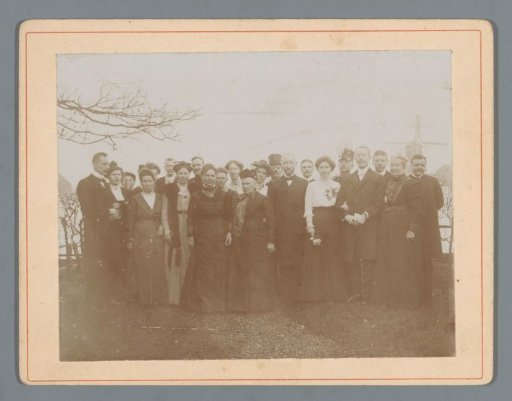 Group portrait at a wedding