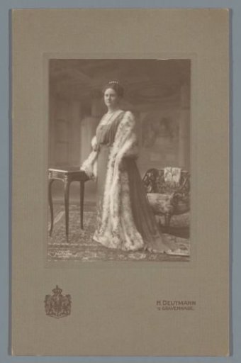 Portrait of Queen Wilhelmina
