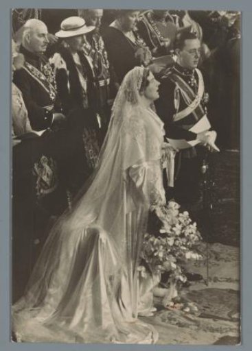 Wedding ceremony of Princess Juliana and Prince Bernhard in the Jacobskerk in The Hague on January 7, 1937