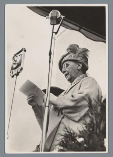 Her Majesty the Queen opens the World Jamboree July 31, 1937