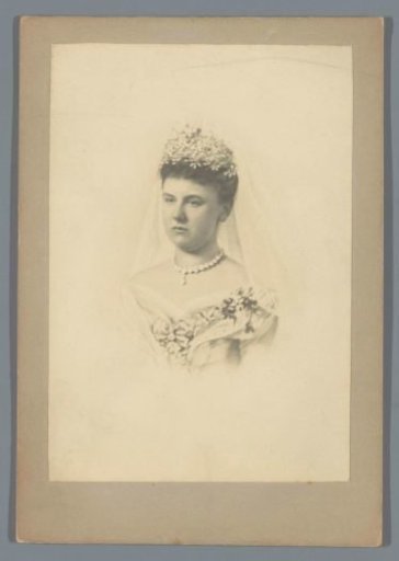 Portrait of Queen Wilhelmina in her wedding dress by the Parisian fashion house Nicaud