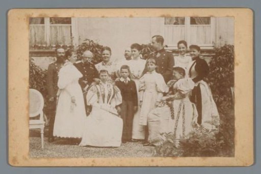Group portrait of the family of Queen-Regent Emma