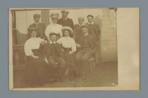 Group portrait of (presumably) an unknown family