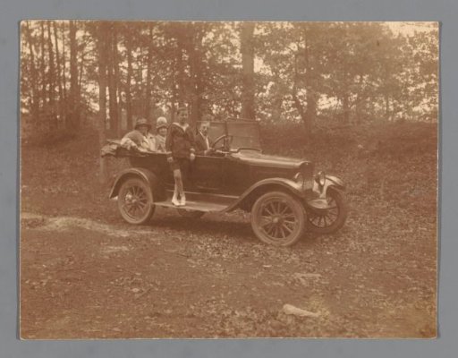 Unknown group in a car