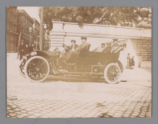 Unknown group in a car