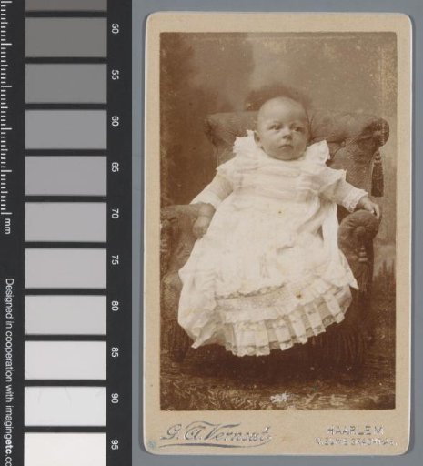 Portrait of an unknown baby, identified as Freddie