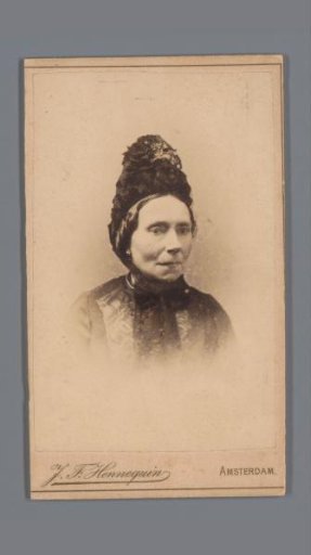 Portrait of an unknown woman in traditional dress